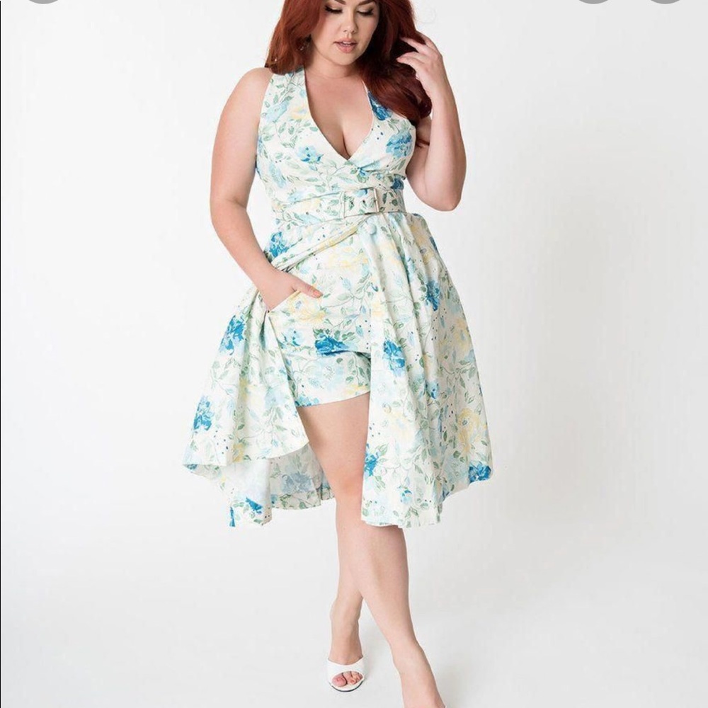 Unique Vintage x Janie Bryant retro floral dress